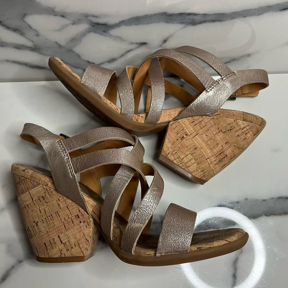 Korks Kork-Ease Wms Gold Metallic Leather Cork Sole Platform Nedra Sandals Sz 8 - Picture 5 of 7